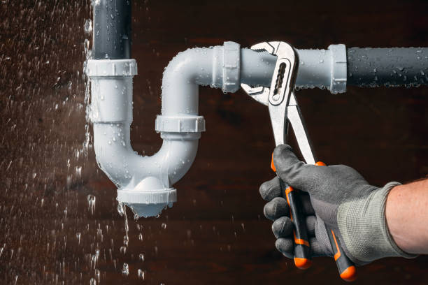 Professional Drain Cleaning technician working in Edison, NJ